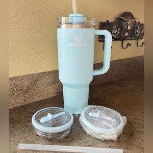 NWOT BLUE CRUSH STANLEY